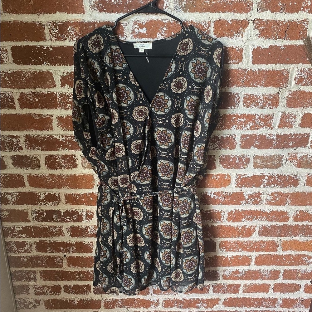 Entro Dress - Picture 7 of 7